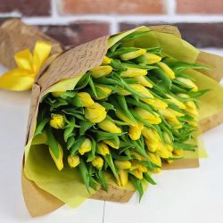 букет 49 жовтих тюльпанів