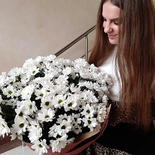 живе фото товару "15 веток белой хризантемы"