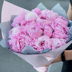 Фото товару 19 розовых пионов