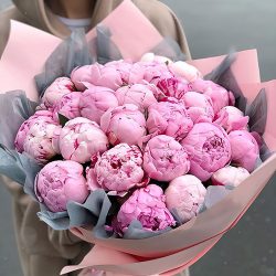 Фото товару 25 розовых пионов