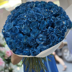 Фото товару 101 голубая роза (крашеная)