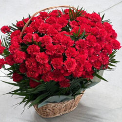 Фото товару 100 гвоздик в корзине